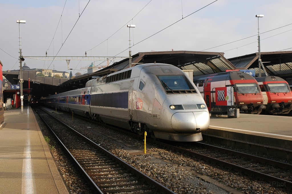 1998-0033-141010.jpg - SNCF TGV 384.020 / Zürich HB 14.10.2010