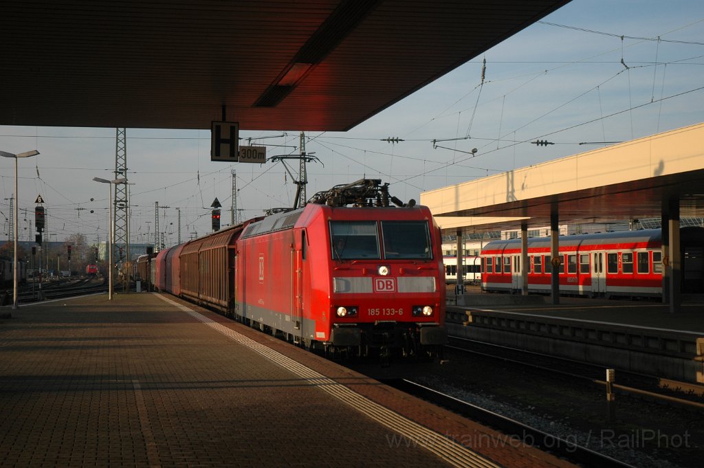 2680-0017-171112.jpg - DBAG 185.133-6 / Basel Badische Bahnhof 17.11.2012