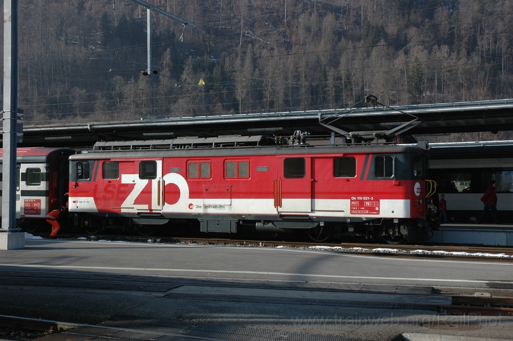 2715-0001-030313.jpg - ZB De 110.021-3 / Interlaken-Ost 3.3.2013