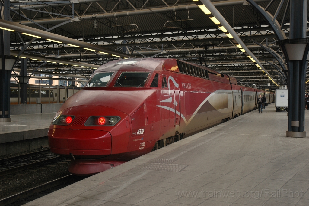 2820-0003-220513.jpg - SNCF TGV 380.067 / Bruxelles-Midi 22.5.2013