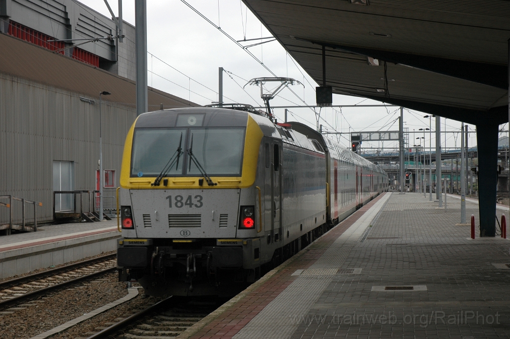 2821-0020-220513.jpg - SNCB HLE 1843 / Charleroi-Sud 22.5.2013