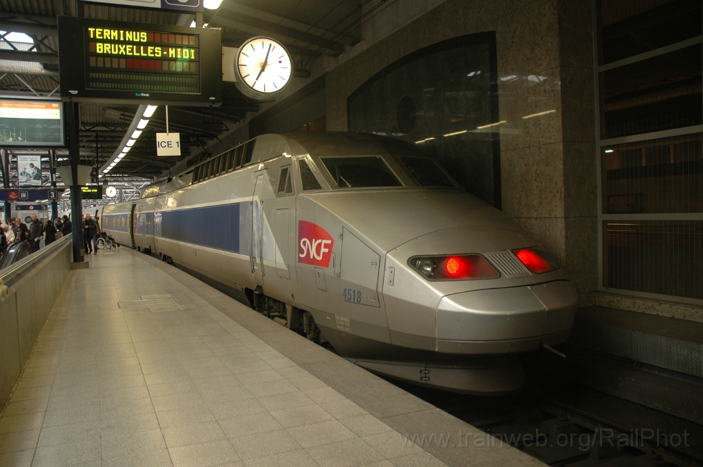 2826-0035-220513.jpg - SNCF TGV 380.035 / Bruxelles-Midi 22.5.2013