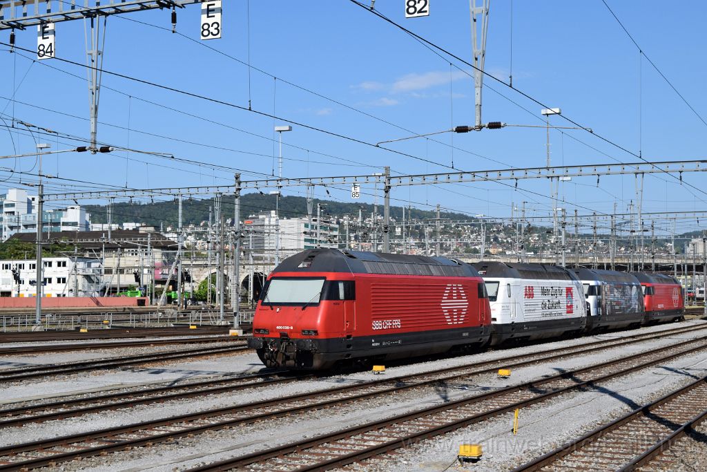 4001-0036-100716.jpg - SBB-CFF Re 460.026-8 "Fricktal" + Re 460.052-4 "Eigenamt" + Re 460.028-4 "Seetal" + Re 460.043-3 "Dreispitz" / Zürich-Güterbahnhof 10.7.2016