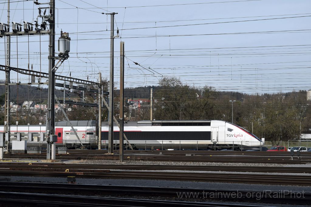 4389-0047-030317.jpg - SNCF TGV 384.015 / Zürich-Mülligen 3.3.2017