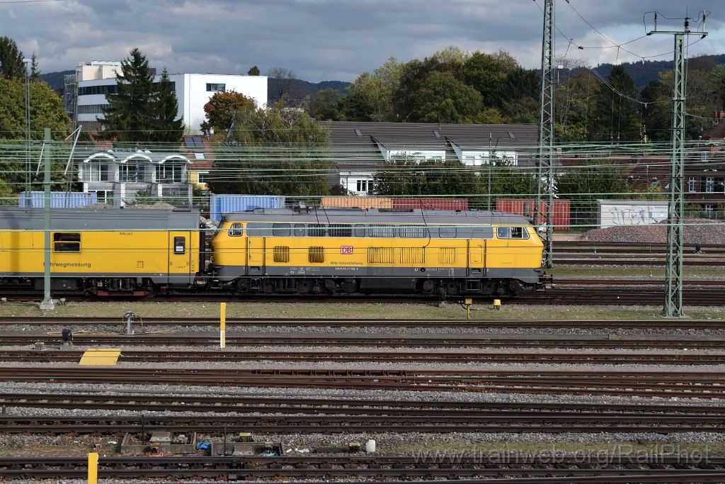 4709-0031-121017.jpg - DBAG 218.477-8 / Basel Badische Bahnhof 12.10.2017