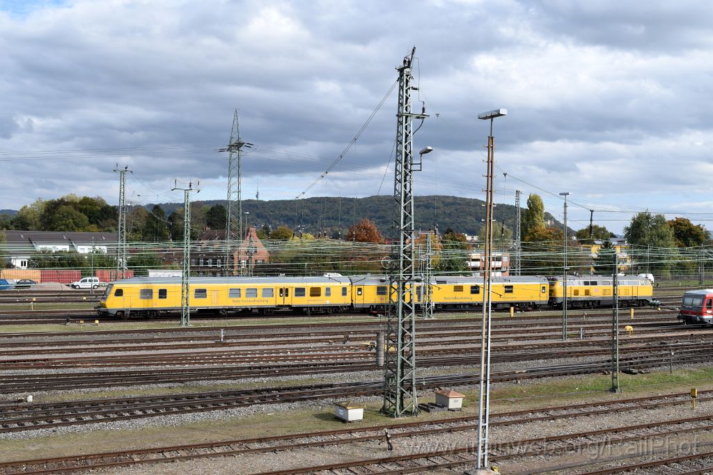 4711-0026-121017.jpg - DBAG X 004 + Dienstmz 003 + 218.477-8 / Basel Badische Bahnhof 12.10.2017