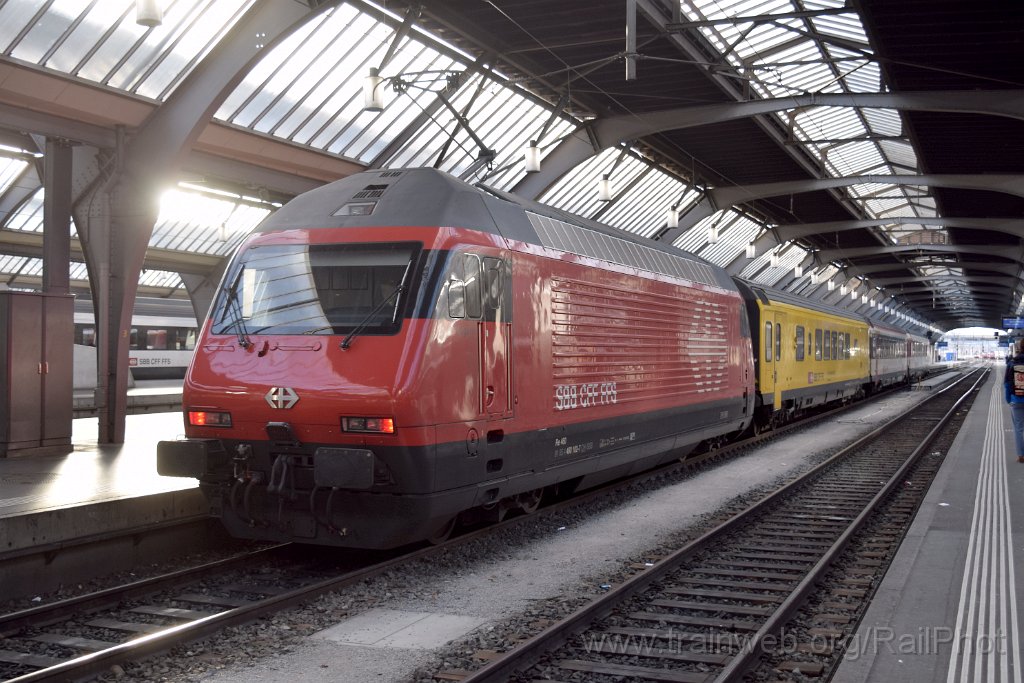 8992-0039-110324.jpg - SBB-CFF Re 460.102-7 "Lägern" + X 108 "RailCom" + A (VU IV) 140 + Bt (IC) 50 85 28-94 976-3 / Zürich HB 11.3.2024