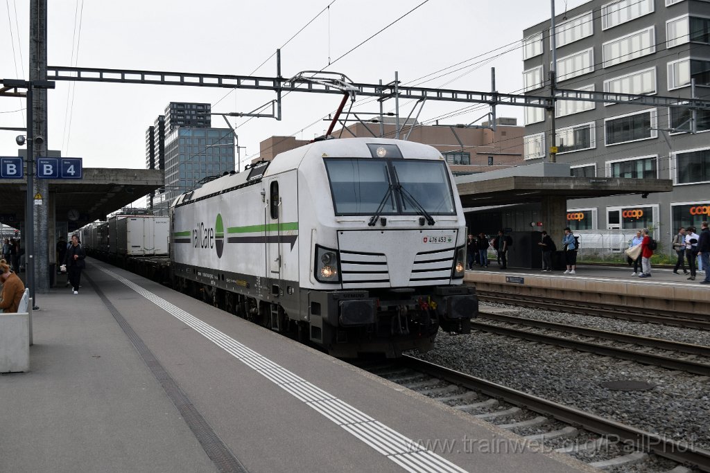 9030-0024-080424.jpg - RailCare Rem 476.453-6 "Vaud" / Zürich-Altstetten 8.4.2024