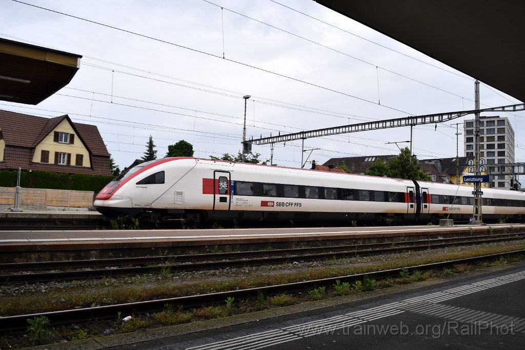 9159-0006-080624.jpg - SBB-CFF ICN RABe 500.040 "Graf Zeppelin" / Lenzburg 8.6.2024