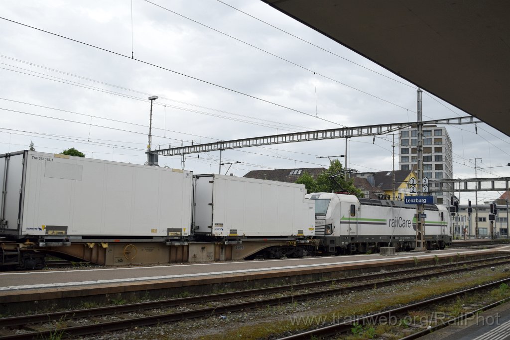 9159-0043-080624.jpg - RailCare Rem 476.451-0 "Graubünden" / Lenzburg 8.6.2024