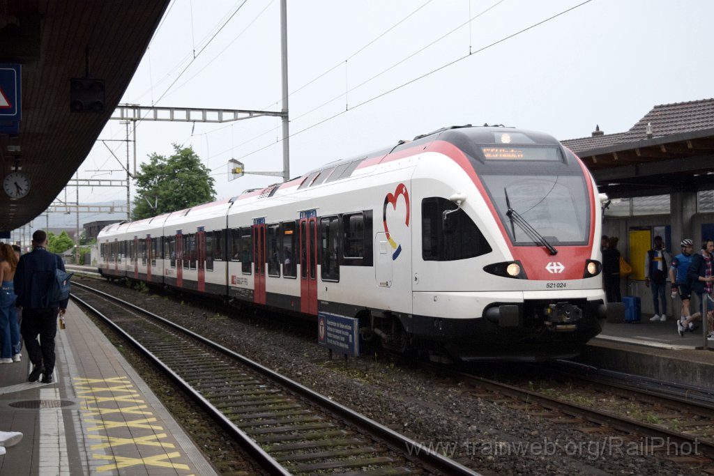 9160-0011-080624.jpg - SBB-CFF RABe 521.024 / Lenzburg 8.6.2024