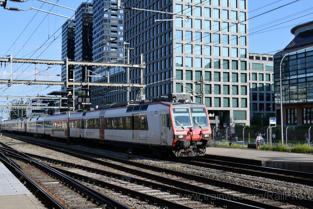 9161-0011-130624.jpg - SBB-CFF RBDe 560.285-9 "Glarus Nord" / Zürich-Altstetten 13.6.2024