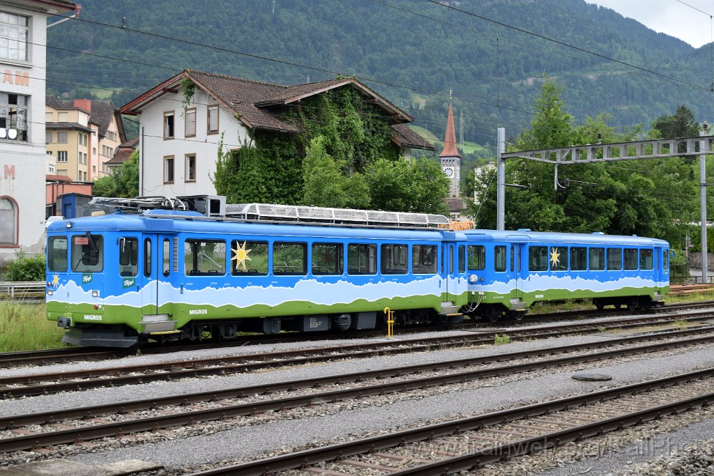 9194-0019-300624.jpg - ARB BDhe 2/4 11 "Migros" + Bt 21 "Migros" / Arth-Goldau 30.6.2024