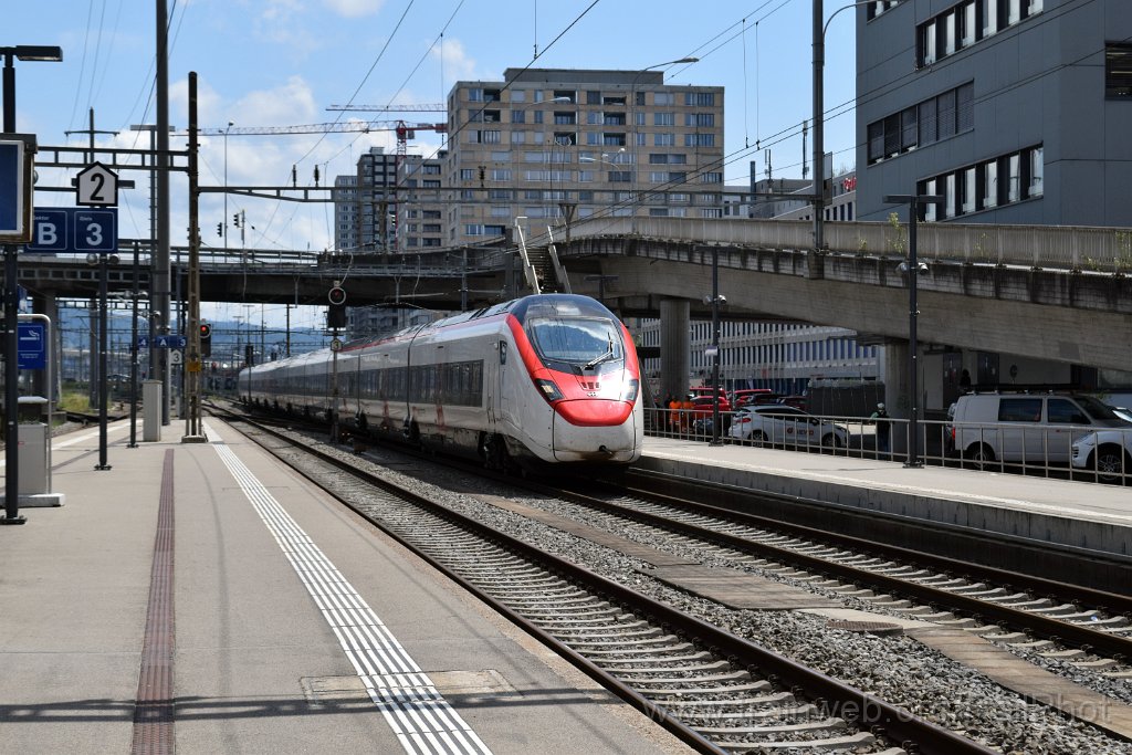 9205-0042-110724.jpg - SBB-CFF RABe 501.020 "Luzern" / Zürich-Altstetten 11.7.2024