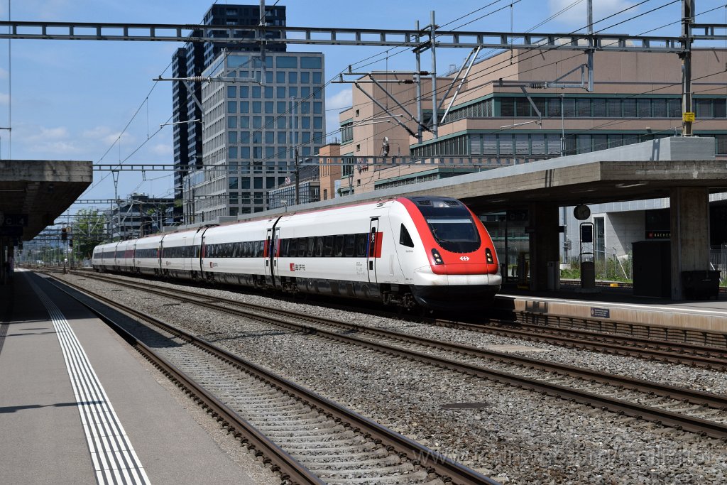 9235-0019-250724.jpg - SBB-CFF ICN RABe 500.042 "Steivan Brunies" / Zürich-Altstetten 25.7.2024