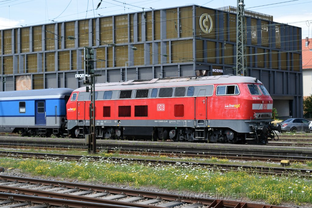 9249-0008-270724.jpg - DBAG 218.499-2 / Singen (Htw) 27.7.2024