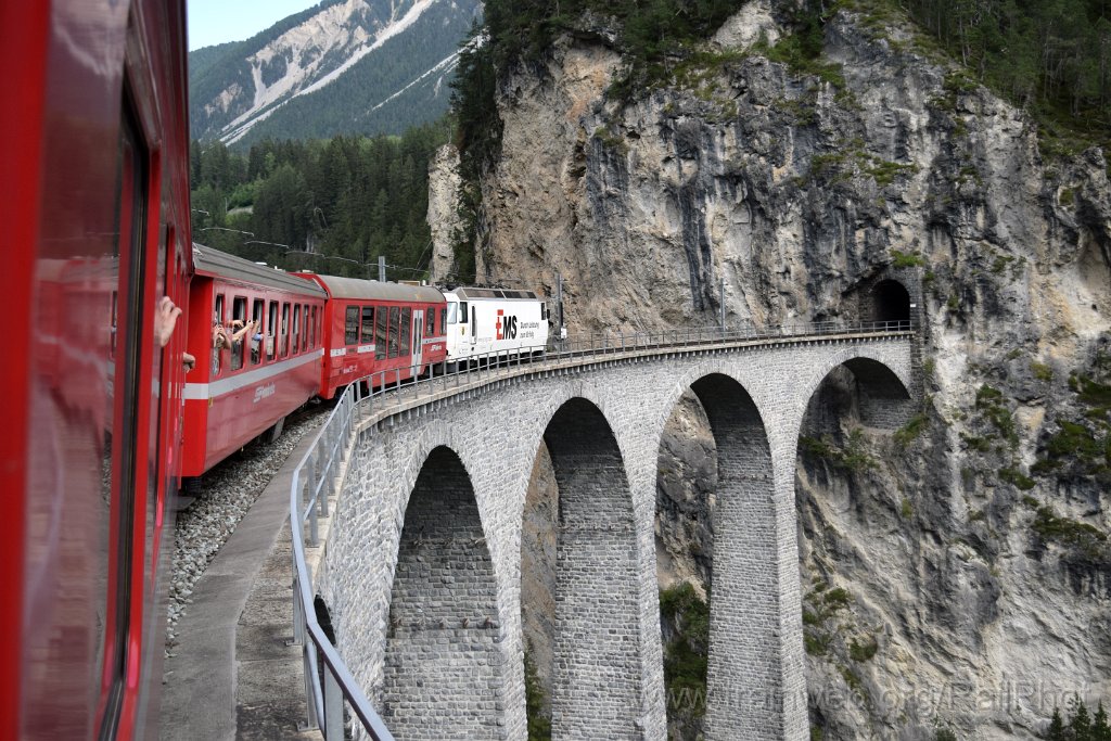 9262-0027-010824.jpg - RhB Ge 4/4"' 643 "Vals" / Landwasserviadukt 1.8.2024