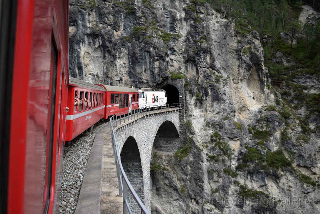 9262-0031-010824.jpg - RhB Ge 4/4"' 643 "Vals" / Landwasserviadukt 1.8.2024