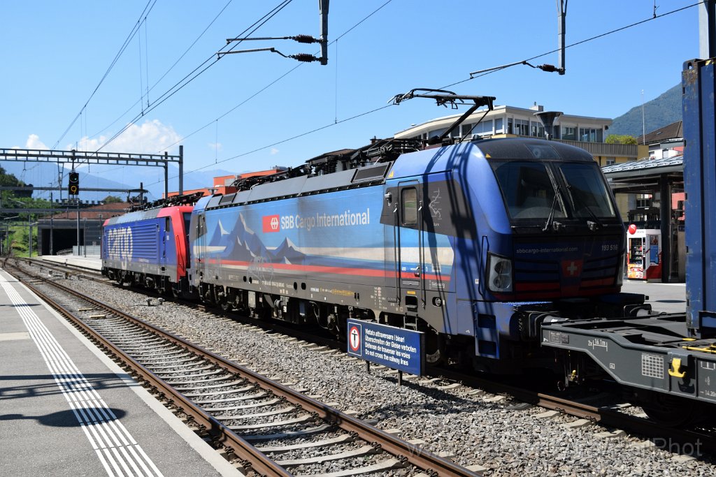 9270-0046-100824.jpg - SBB-CFF Re 474.018 + 193.516-2 "Aare" / Bellinzona 10.8.2024