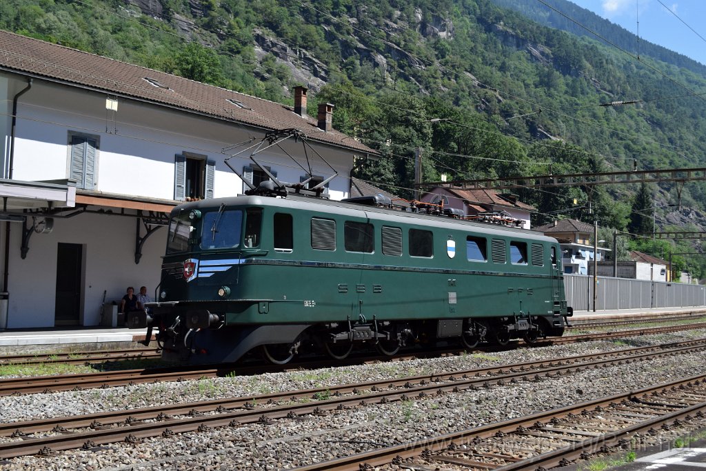 9274-0013-100824.jpg - SBB-CFF Ae 6/6 11411 "Zug" / Lavorgo 10.8.2024