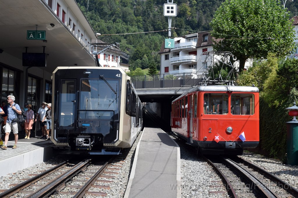 9286-0032-160824.jpg - RB Bhe 4/6 42 "Victor Hugo" + VRB Bhe 2/4 2 / Vitznau 16.8.2024