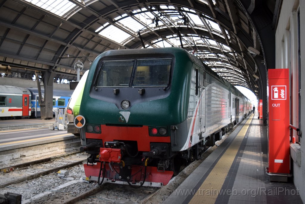 9295-0033-200824.jpg - Trenord E 464.391 / Milano C 20.8.2024