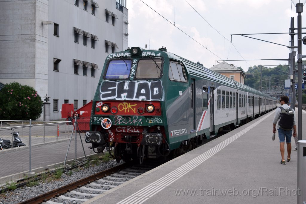 9320-0043-240824.jpg - Trenord npBD 50 83 82-87 043-6 / Chiasso 24.8.2024