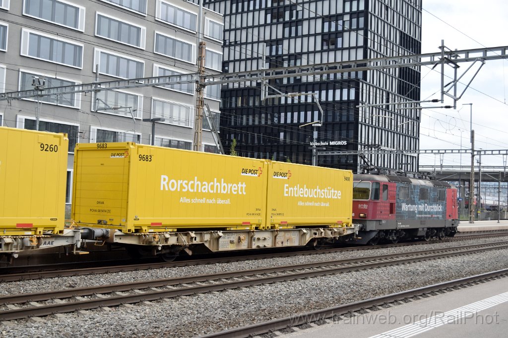 9327-0017-270824.jpg - SBB-CFF Re 420.243-8 "Wartung mit Durchblick" / Zürich-Altstetten 27.8.2024