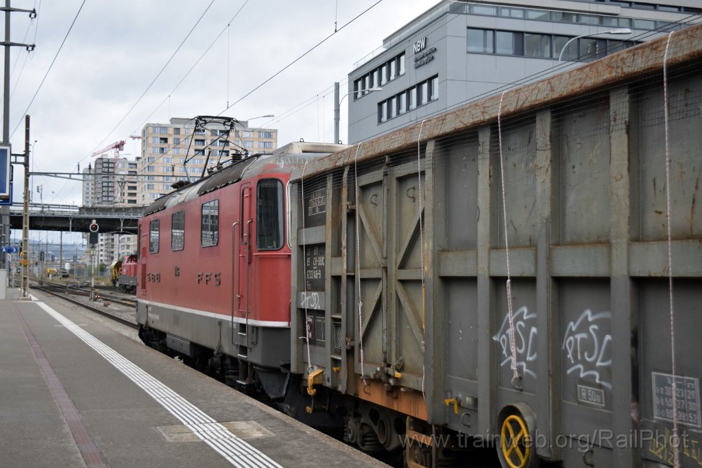 9398-0024-041024.jpg - SBB-CFF Re 4/4" 11146 / Zürich-Altstetten 4.10.2024