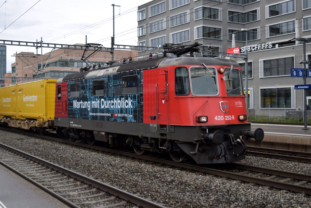 9400-0007-041024.jpg - SBB-CFF Re 420.252-9 "Wartung mit Durchblick" / Zürich-Altstetten 4.10.2024