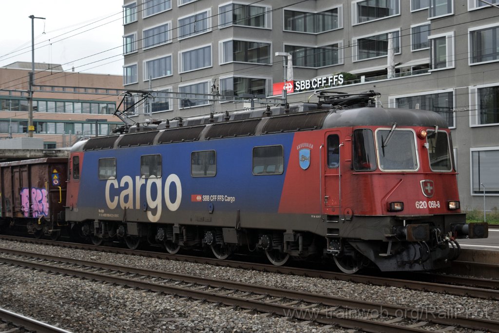 9401-0011-041024.jpg - SBB-CFF Re 620.058-8 "Auvernier" / Zürich-Altstetten 4.10.2024