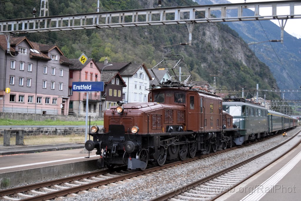 9419-0010-121024.jpg - SBB-CFF Ce 6/8" 14253 + Ae 6/6 11411 "Zug" / Erstfeld 12.10.2024