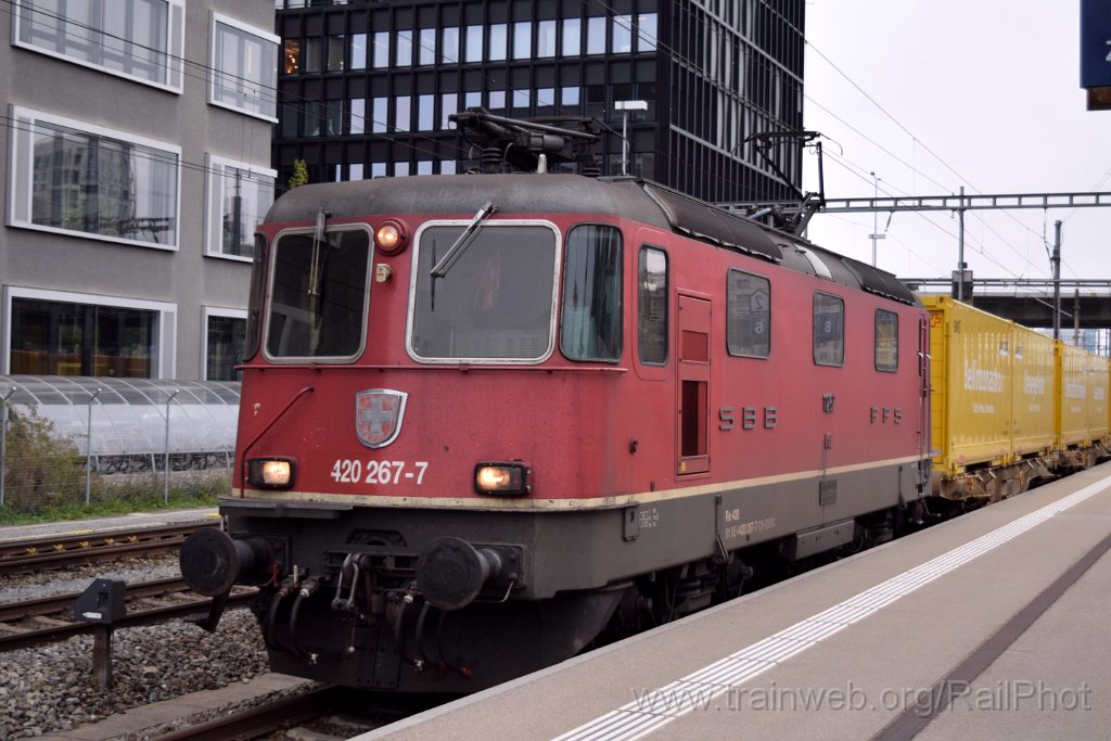 9433-0017-251024.jpg - SBB-CFF Re 4/4" 11267 / Zürich-Altstetten 25.10.2024