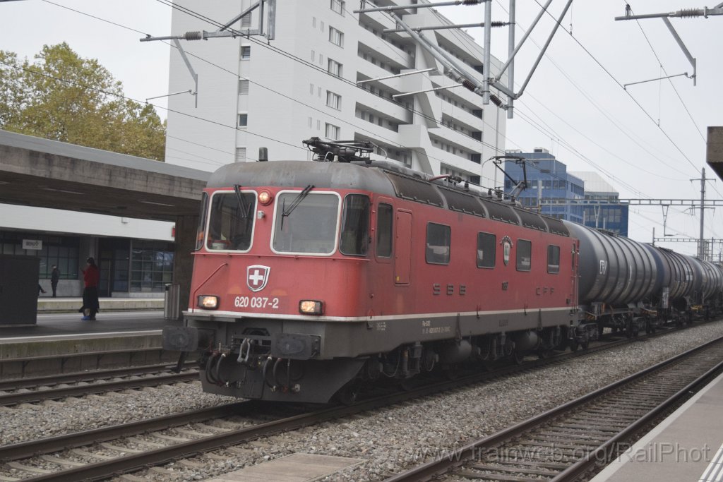 9435-0005-251024.jpg - SBB-CFF Re 6/6 11637 "Sonceboz - Sombeval" / Zürich-Altstetten 25.10.2024