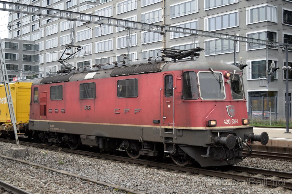 9442-0015-311024.jpg - SBB-CFF Re 4/4" 11336 / Zürich-Altstetten 31.10.2024