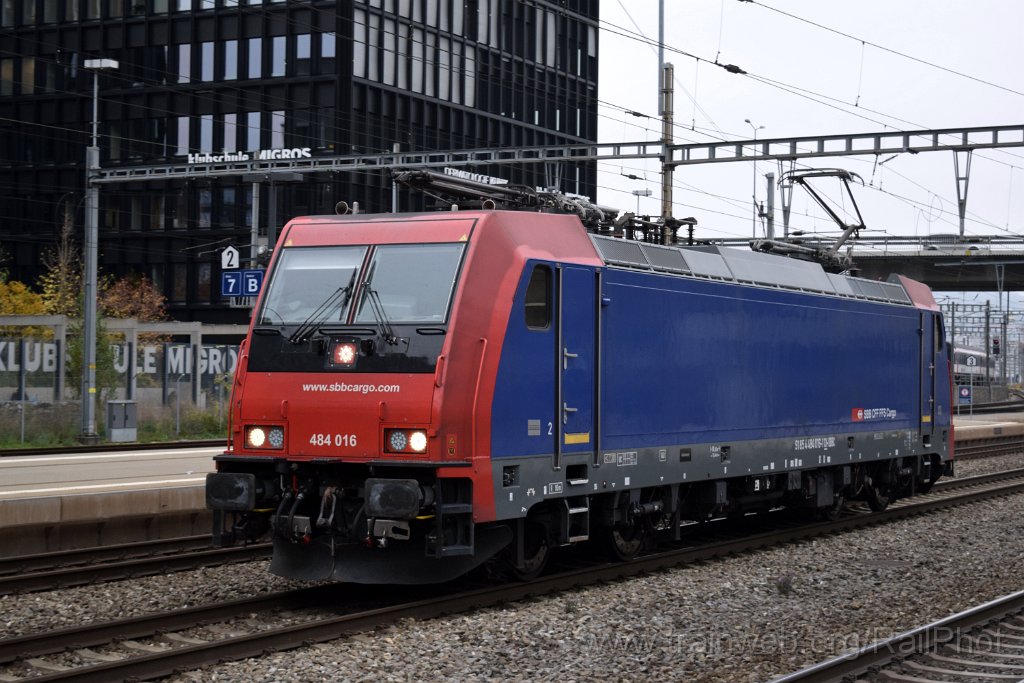 9444-0002-311024.jpg - SBB-CFF Re 484.016 / Zürich-Altstetten 31.10.2024