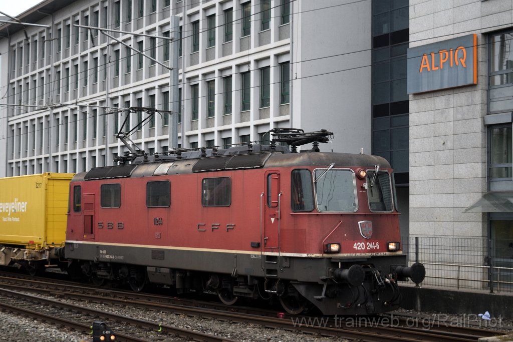 9449-0013-011124.jpg - SBB-CFF Re 4/4" 11244 / Olten 1.11.2024