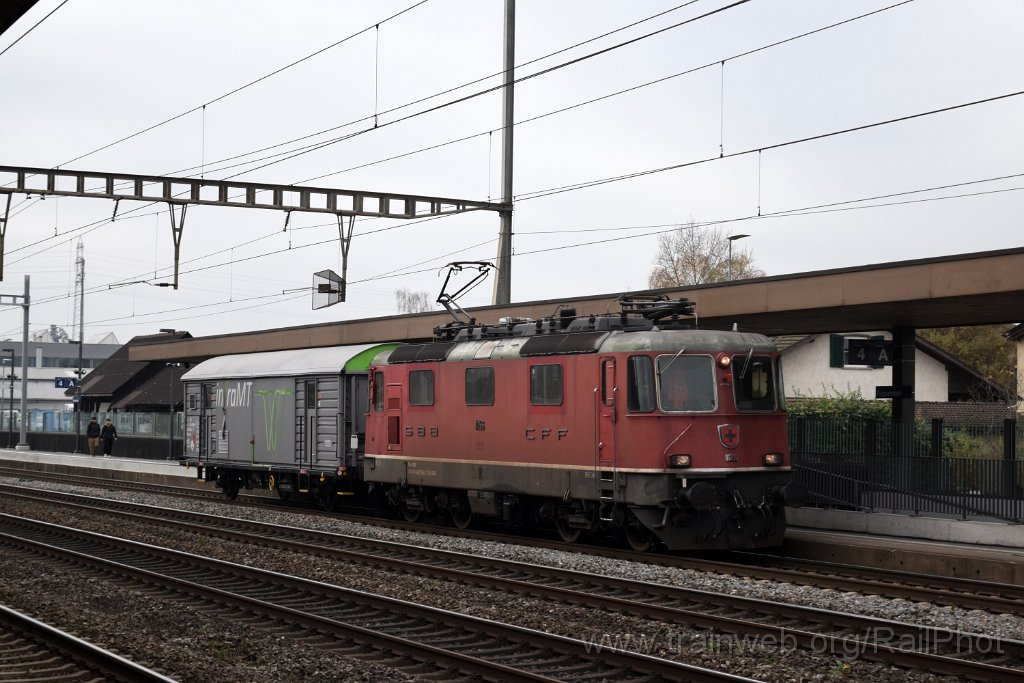 9466-0003-111124.jpg - SBB-CFF Re 4/4" 11156 + Scheuchzer Hbis-ww 398 "infraMT" / Rupperswil 11.11.2024