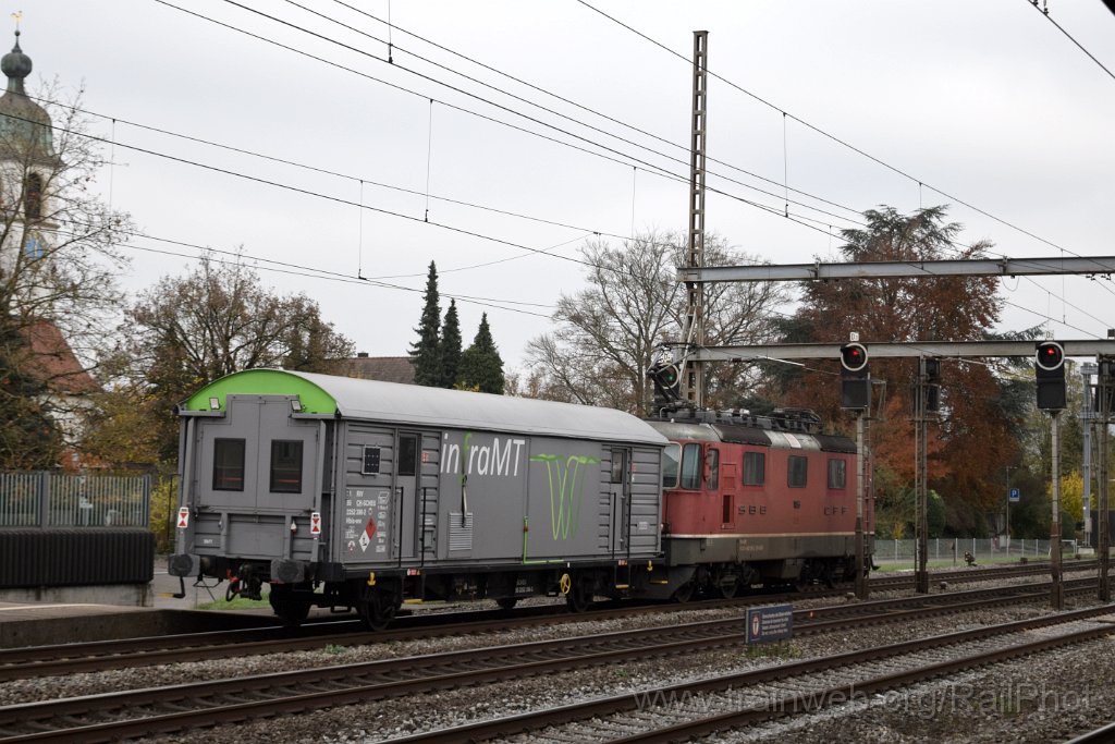 9466-0008-111124.jpg - SBB-CFF Re 4/4" 11156 + Scheuchzer Hbis-ww 398 "infraMT" / Rupperswil 11.11.2024