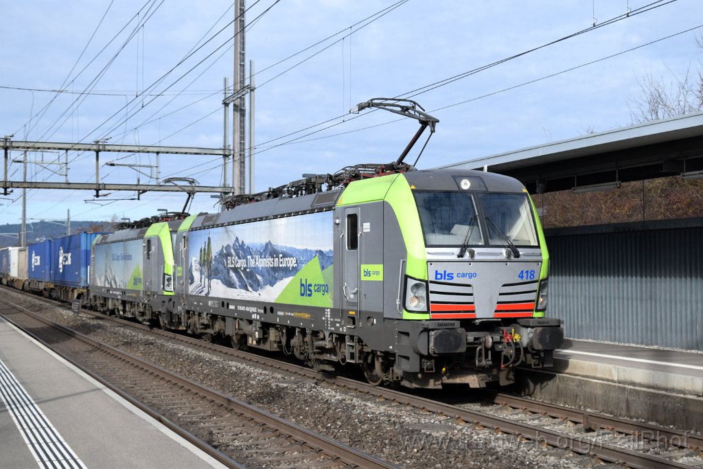 9477-0002-141124.jpg - BLS Re 475.418-0 + Re 475.406-5 / Rubigen 14.11.2024