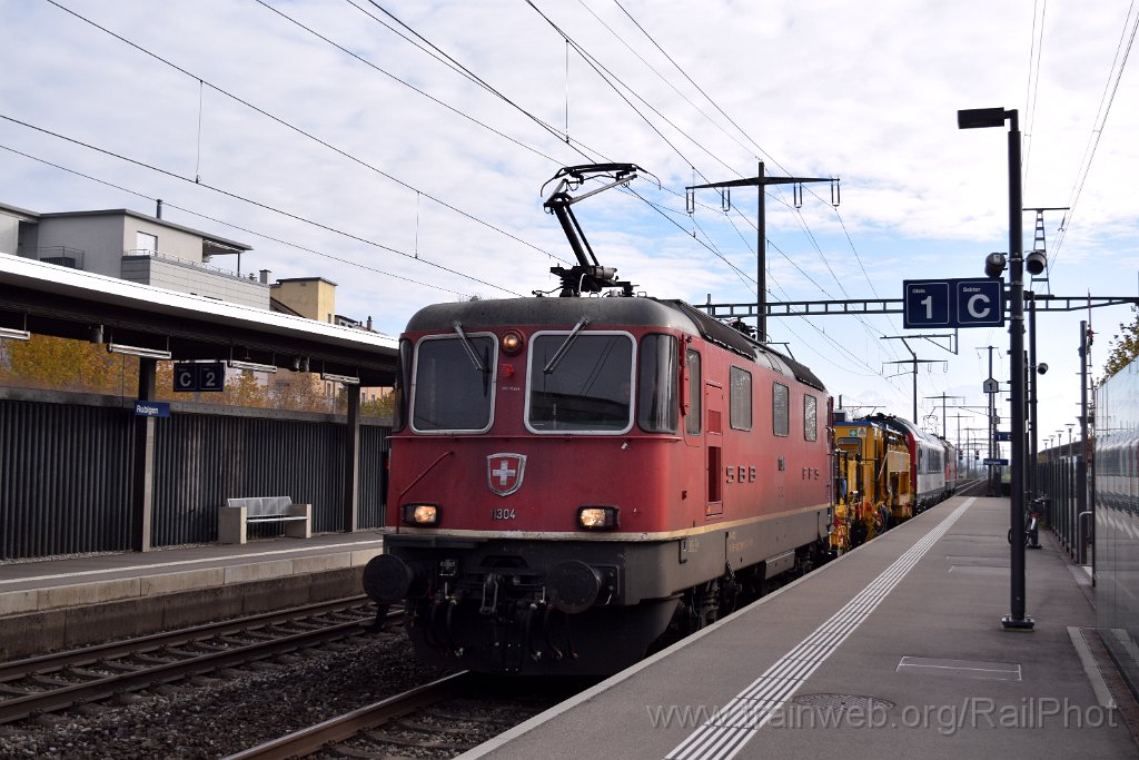 9478-0042-141124.jpg - SBB-CFF Re 4/4" 11304 + Re 4/4" 11153 / Rubigen 14.11.2024