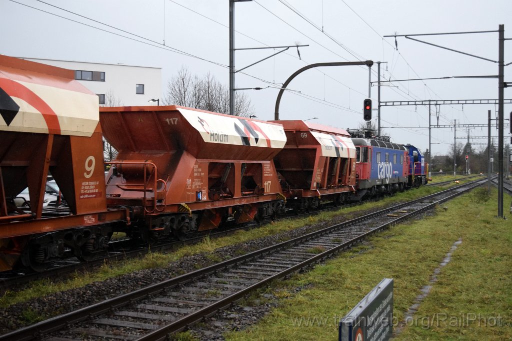 9488-0039-281124.jpg - SBB-CFF Am(a) 832.004-6 + Re 620.086-9 "Hochdorf" / Heerbrugg 28.11.2024