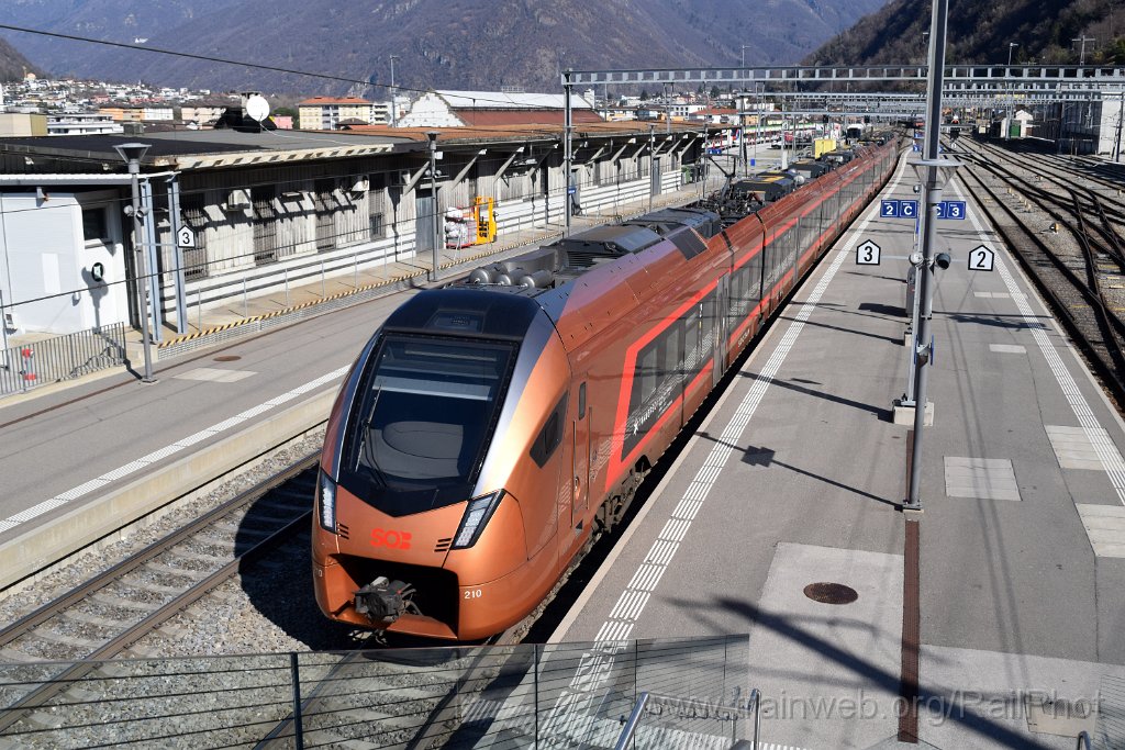9575-0039-020325.jpg - SOB RABe 526.210-0 / Bellinzona 2.3.2025