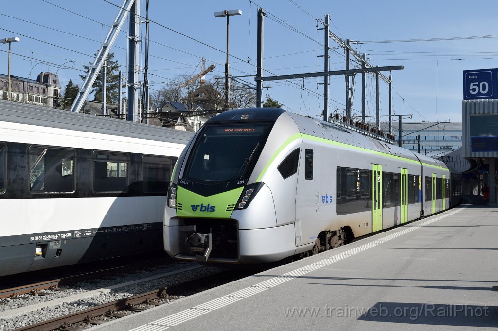 9593-0005-070325.jpg - BLS RABe 528.201 / Bern HB 7.3.2025