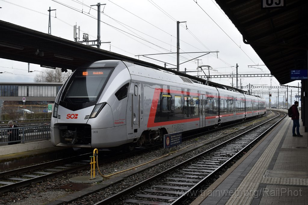 9600-0025-160325.jpg - SOB RABe 526.009-6 "Sissacherflüe" / Rapperswil 16.3.2025