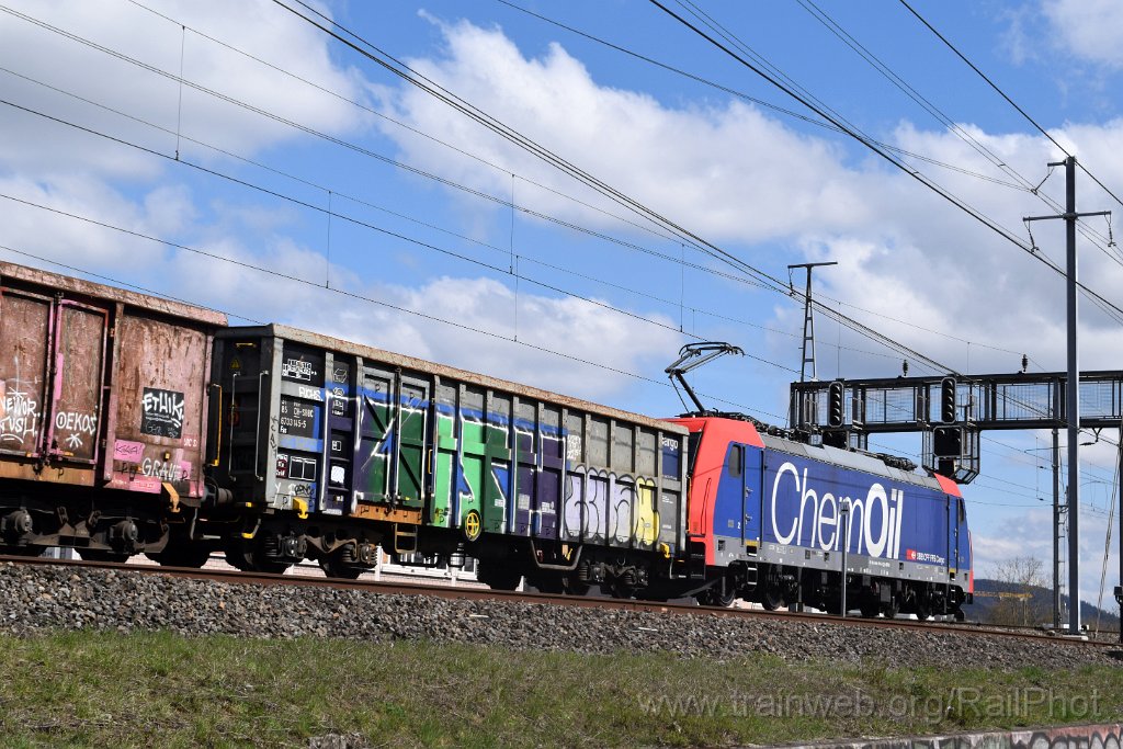 9626-0037-010425.jpg - SBB-CFF Re 484.014-6 "ChemOil" / Killwangen-Spreitenbach 1.4.2025