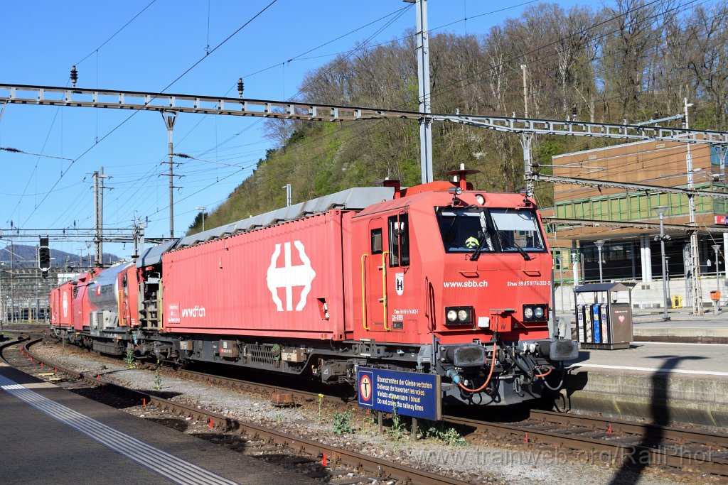 9632-0039-060425.jpg - SBB-CFF XTmas 003 "Brugg" + SBB-CFF Xans 003 "Brugg" + SBB-CFF XTmas 003 "Brugg" / Olten 6.4.2025