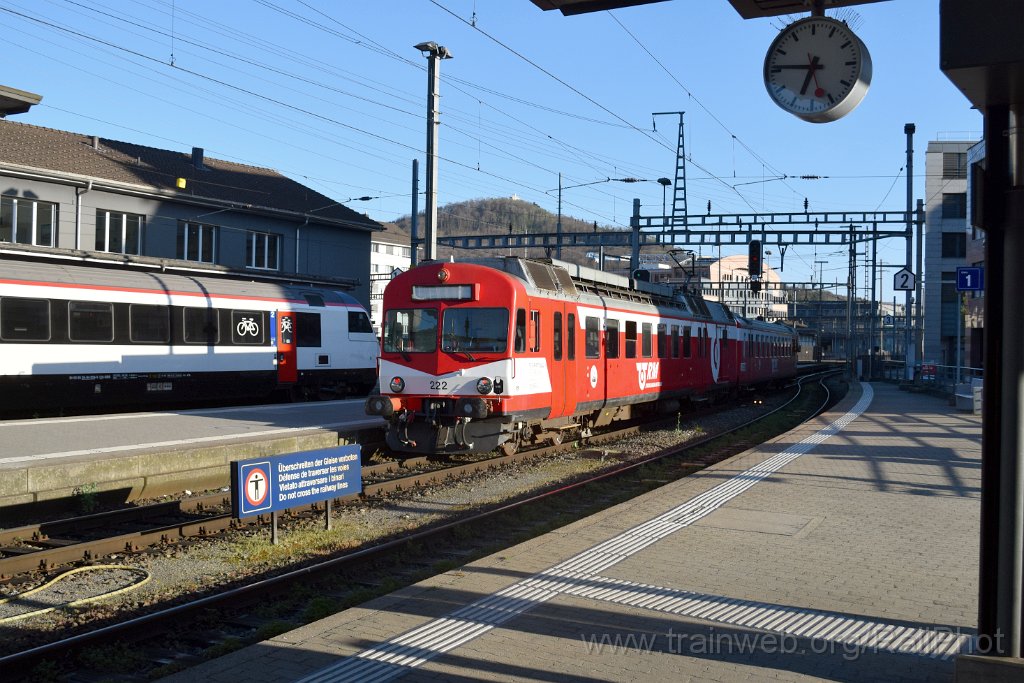 9636-0031-060425.jpg - RM Bt 922 + RBDe 566.222-6 / Olten 6.4.2025