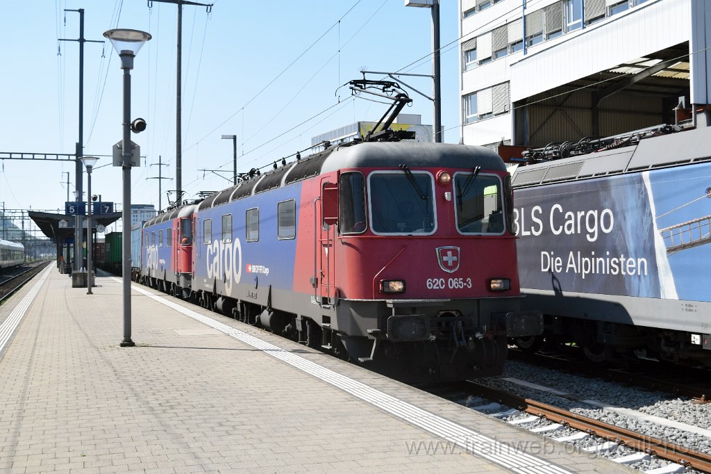 9682-0015-290425.jpg - SBB-CFF Re 620.065-3 "Ziegelbrücke" + SBB-CFF Re 620.012-5 "Regensdorf" / Pratteln 29.4.2025
