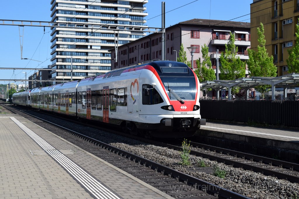 9686-0015-290425.jpg - SBB-CFF RABe 521.018 "Basel" / Pratteln 29.4.2025